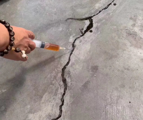 叠彩混凝土裂缝修补技术详解​